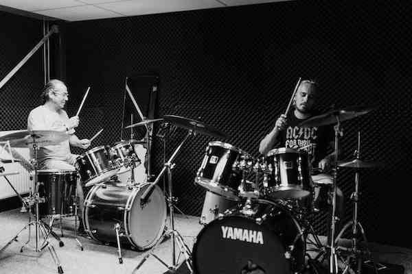 Muziekschool Nijkerk Drumdocent en leerling